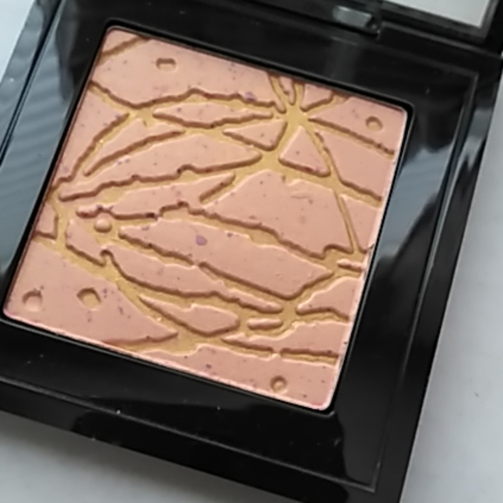 Mac In the Abstract Highlighter - Picture 6 of 6